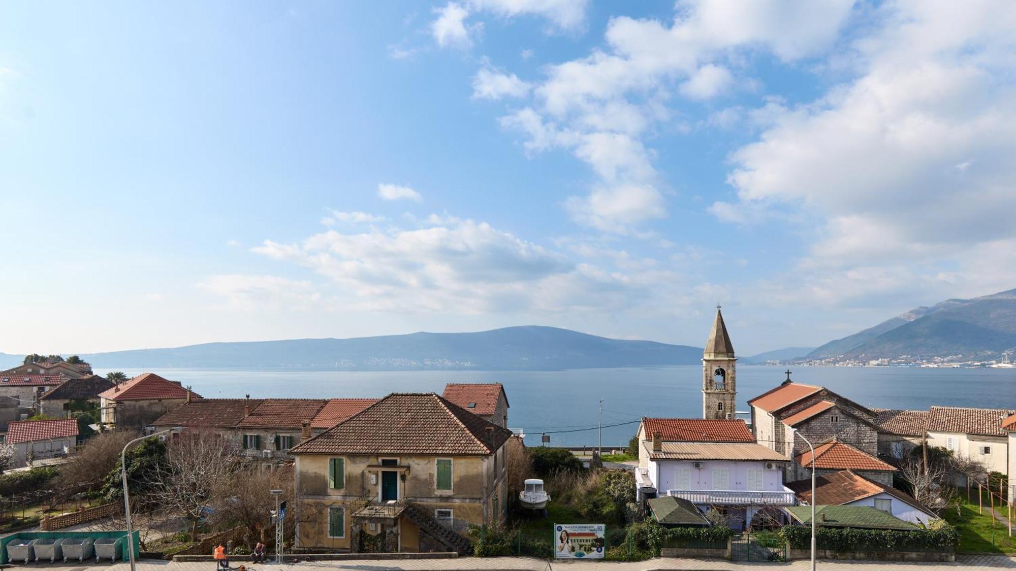 Bayview Apartments Tivat Montenegro 外观 照片