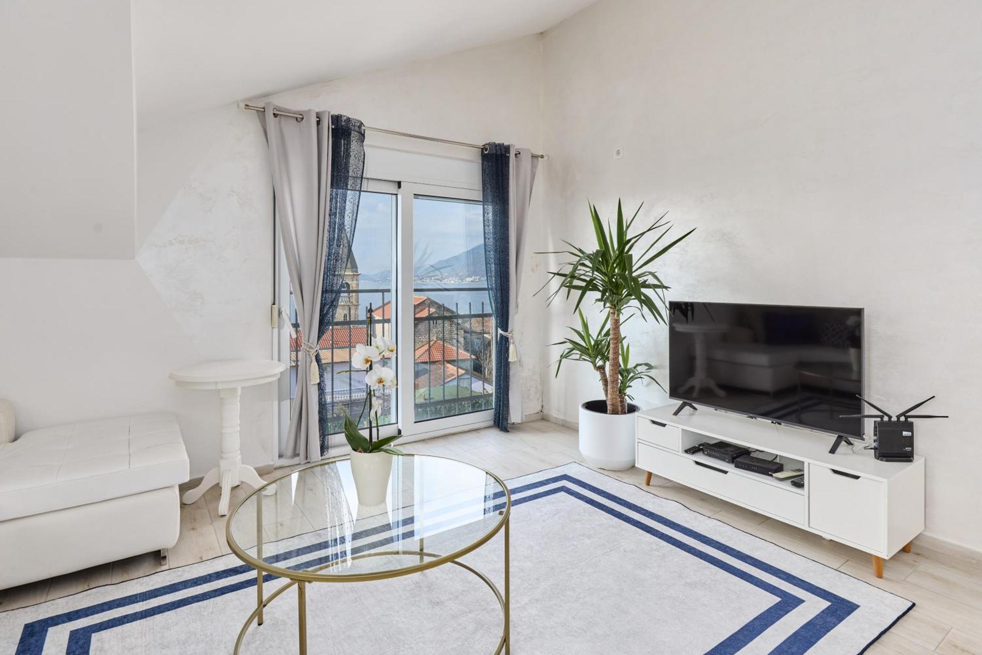 Bayview Apartments Tivat Montenegro 外观 照片