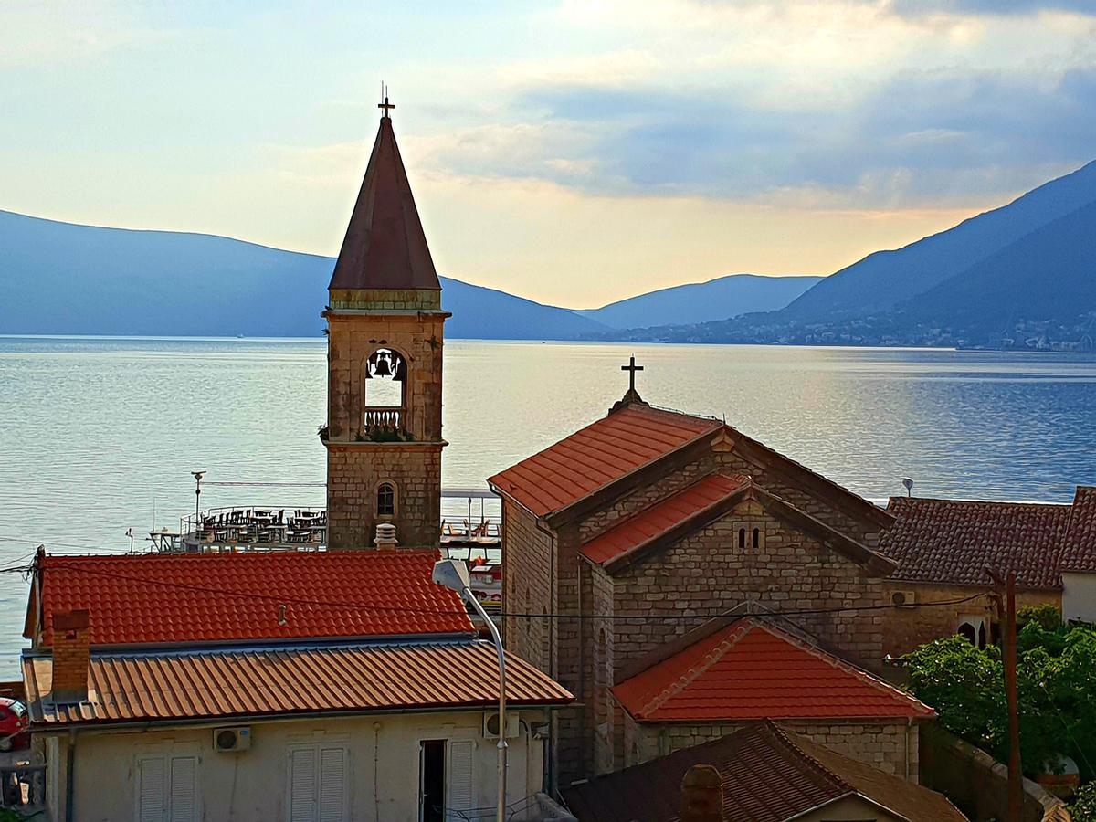 Bayview Apartments Tivat Montenegro 外观 照片