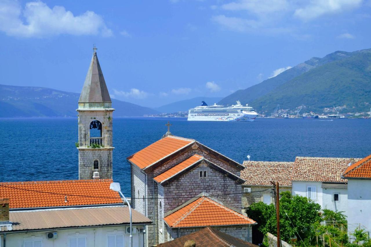 Bayview Apartments Tivat Montenegro 外观 照片